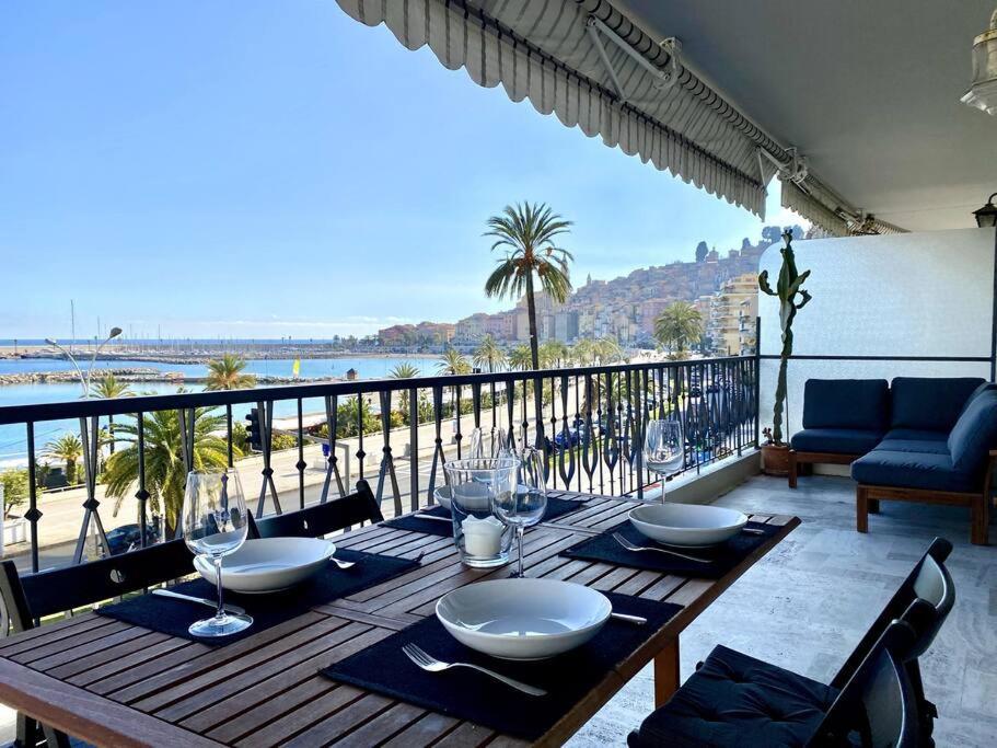 Le Garavan-Vue Mer-Plage-Clim-Terrasse 芒通 外观 照片