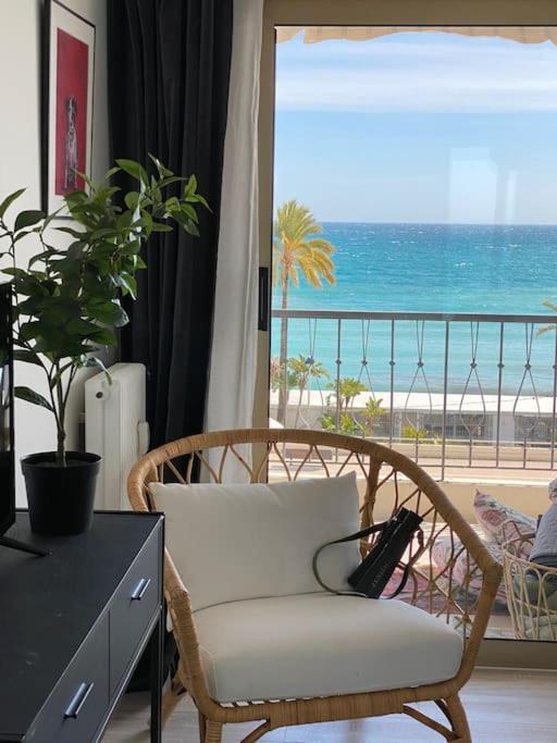 Le Garavan-Vue Mer-Plage-Clim-Terrasse 芒通 外观 照片